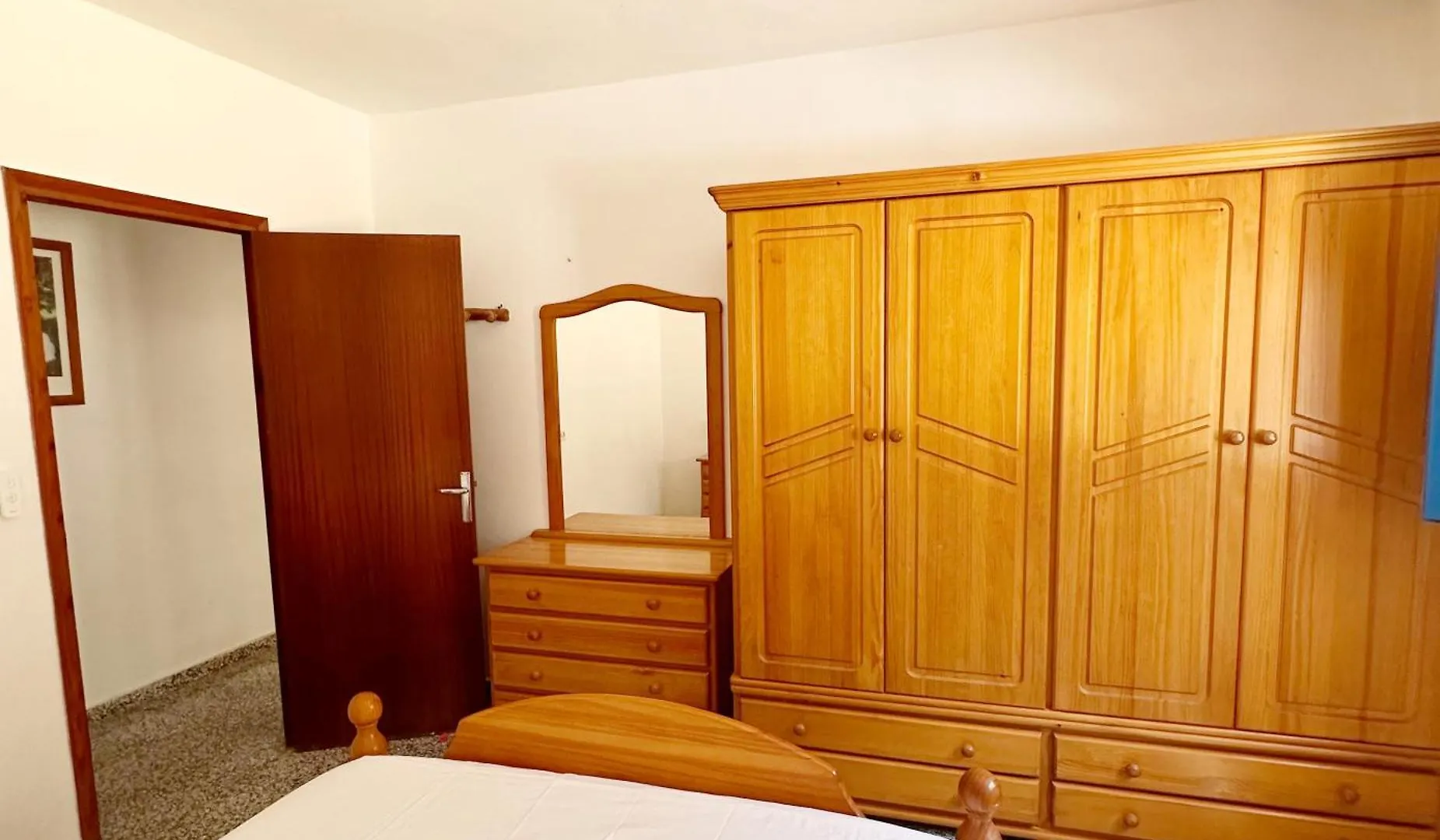 Cottage house 圣若法尔萨克鲁 0*,